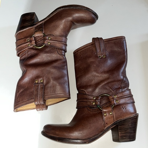 Frye boots-Carmen Harness Short Boots-Dark Brown size 7 B - Picture 6 of 16